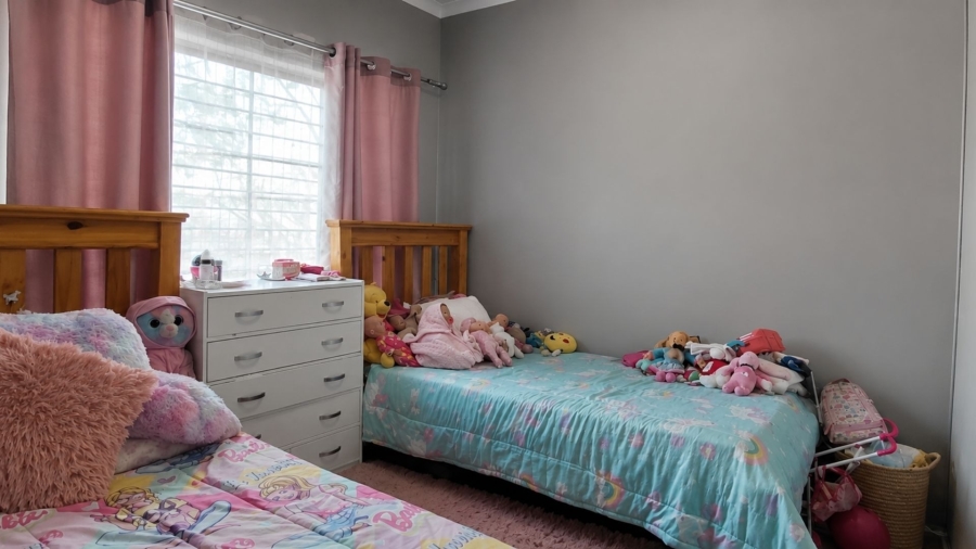 3 Bedroom Property for Sale in Safari Gardens North West